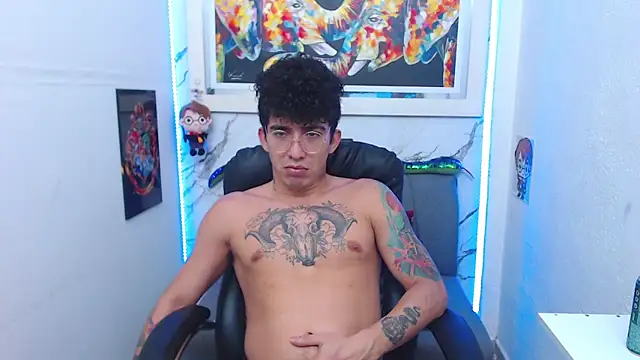 targuerian22 online show from 11-09-25, 04:16