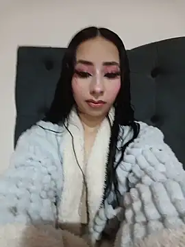 Snapshot of hanna__azumi chatting on 05-22-26, 10:15 hanna azumi online show from 05-22-26, 10:15