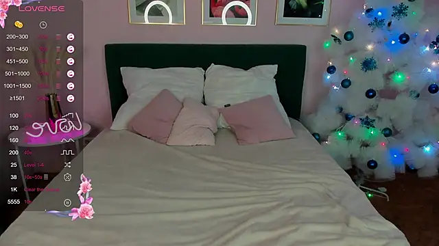 TiffanyWills online show from 12-30-24, 06:09