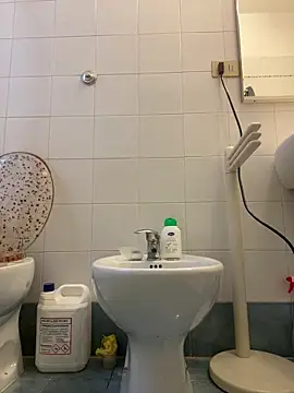 Snapshot of 4n4l1zz4m1 chatting on 12-14-24, 02:21 4n4l1zz4m1 online show from 12-14-24, 02:21