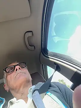 Snapshot of 4n4l1zz4m1 chatting on 10-18-25, 11:33 4n4l1zz4m1 online show from 10-18-25, 11:33