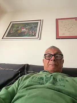 Snapshot of 4n4l1zz4m1 chatting on 11-09-25, 12:03 4n4l1zz4m1 online show from 11-09-25, 12:03