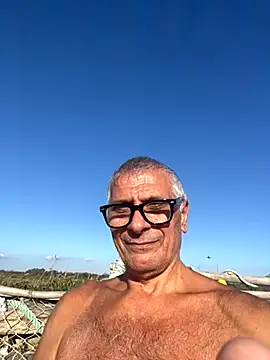 Snapshot of 4n4l1zz4m1 chatting on 11-11-25, 01:44 4n4l1zz4m1 online show from 11-11-25, 01:44