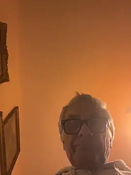 Snapshot of 4n4l1zz4m1 chatting on 01-18-26, 10:13 4n4l1zz4m1 online show from 01-18-26, 10:13