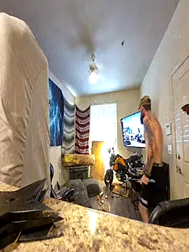 Snapshot of lit702 chatting on 10-29-25, 10:22 lit702 online show from 10-29-25, 10:22