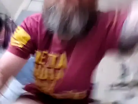 Snapshot of lit702 chatting on 10-31-25, 11:22 lit702 online show from 10-31-25, 11:22