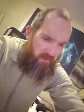 Snapshot of lit702 chatting on 11-12-25, 02:17 lit702 online show from 11-12-25, 02:17