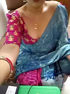 Snapshot of Roja-Telugu777 chatting on 11-10-25, 04:00 Roja-Telugu777 online show from 11-10-25, 04:00