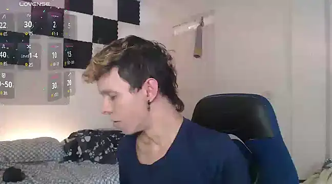 bryamado69 online show from 03-04-25, 08:38