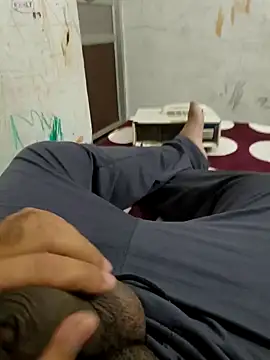 Gururonny07 online show from 01-05-25, 07:17