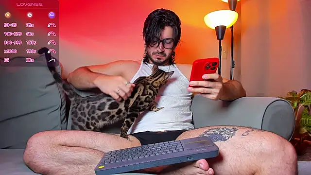 Snapshot of Ackerman_Eren_ chatting on 10-09-25, 10:35 Ackerman Eren online show from 10-09-25, 10:35