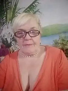 VioletSweet566 online show from 12-09-24, 09:37