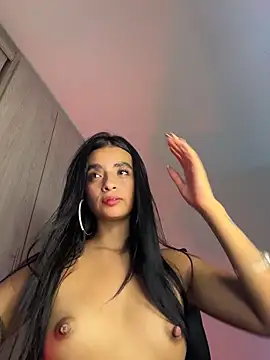 Laura fernandezII online show from 11-06-25, 02:23