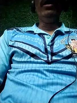 Snapshot of vicky0805 chatting on 12-15-25, 05:34 vicky0805 online show from 12-15-25, 05:34