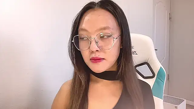 Snapshot of Risalynn chatting on 12-29-24, 03:44 Risalynn online show from 12-29-24, 03:44