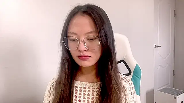 Snapshot of Risalynn chatting on 01-15-25, 05:29 Risalynn online show from 01-15-25, 05:29