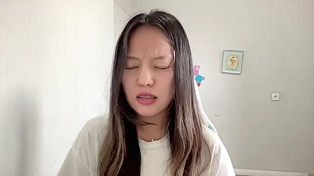 Snapshot of Risalynn chatting on 01-28-25, 06:38 Risalynn online show from 01-28-25, 06:38