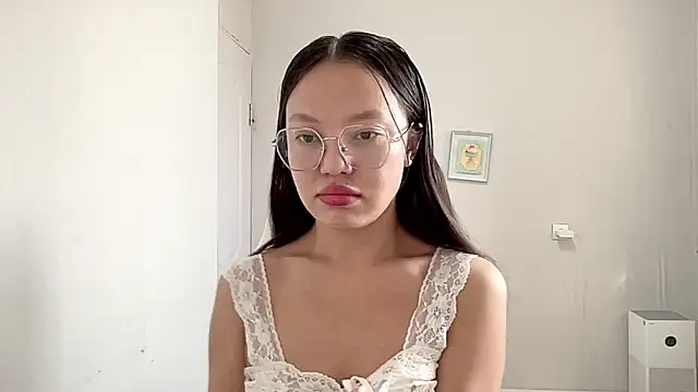 Snapshot of Risalynn chatting on 02-09-25, 03:32 Risalynn online show from 02-09-25, 03:32