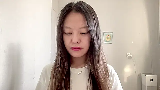 Snapshot of Risalynn chatting on 02-24-25, 03:12 Risalynn online show from 02-24-25, 03:12