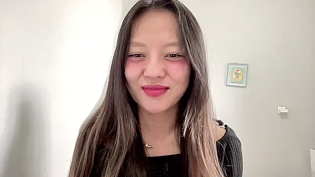 Snapshot of Risalynn chatting on 02-25-25, 06:25 Risalynn online show from 02-25-25, 06:25