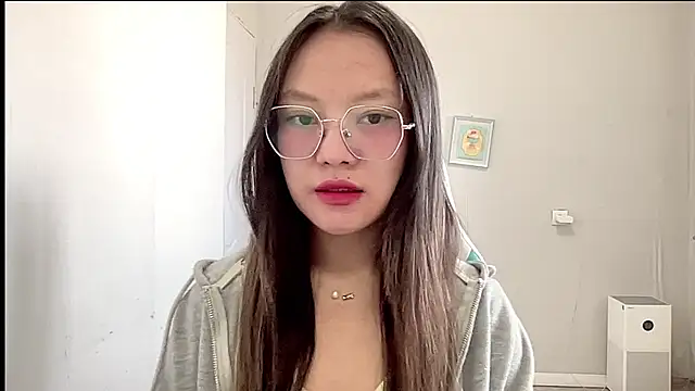 Snapshot of Risalynn chatting on 03-04-25, 06:37 Risalynn online show from 03-04-25, 06:37