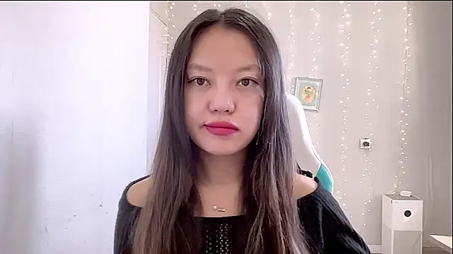 Snapshot of Risalynn chatting on 03-06-25, 03:46 Risalynn online show from 03-06-25, 03:46