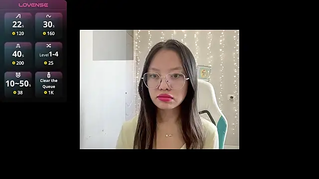 Snapshot of Risalynn chatting on 03-18-25, 04:47 Risalynn online show from 03-18-25, 04:47