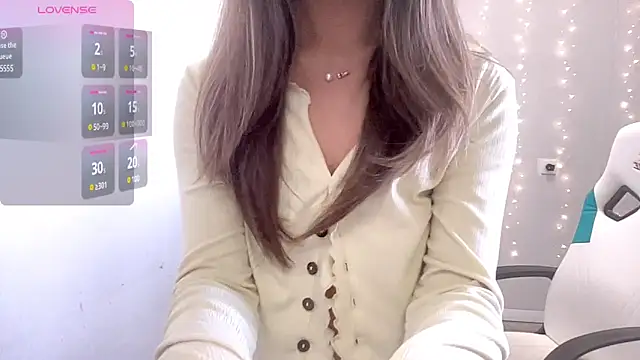 Snapshot of Risalynn chatting on 03-18-25, 07:52 Risalynn online show from 03-18-25, 07:52