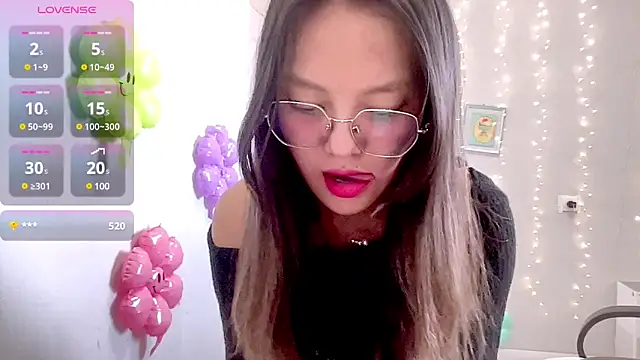 Snapshot of Risalynn chatting on 03-20-25, 06:30 Risalynn online show from 03-20-25, 06:30