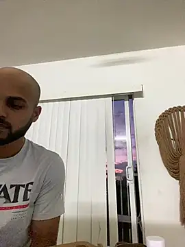 Snapshot of islandvybee55 chatting on 01-18-25, 11:22 islandvybee55 online show from 01-18-25, 11:22