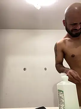 Snapshot of islandvybee55 chatting on 03-02-25, 08:18 islandvybee55 online show from 03-02-25, 08:18