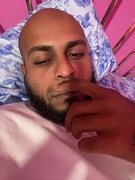 islandvybee55 online show from 02-24-26, 02:09