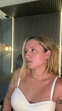 MiaPetit  online show from 10-07-25, 11:57