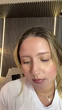 Snapshot of MiaPetit_ chatting on 12-05-25, 08:38 MiaPetit online show from 12-05-25, 08:38