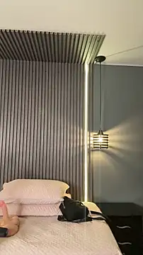 Snapshot of MiaPetit_ chatting on 12-15-25, 08:24 MiaPetit online show from 12-15-25, 08:24