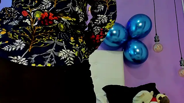 Charlotte11-11 online show from 12-19-25, 03:41