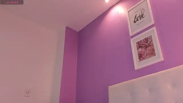 Charlotte11-11 online show from 04-18-26, 04:55