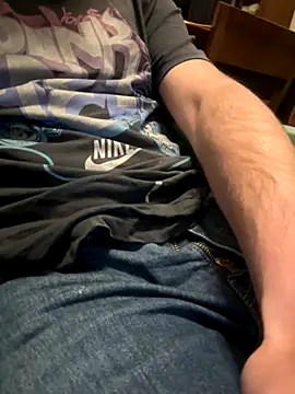 Snapshot of ridingbud chatting on 10-27-25, 06:56 ridingbud online show from 10-27-25, 06:56