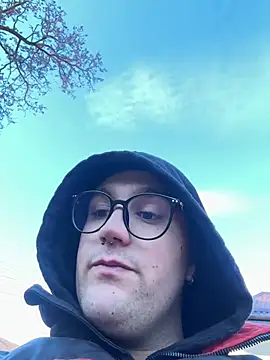 Snapshot of ErPumas126 chatting on 12-31-24, 10:58 ErPumas126 online show from 12-31-24, 10:58