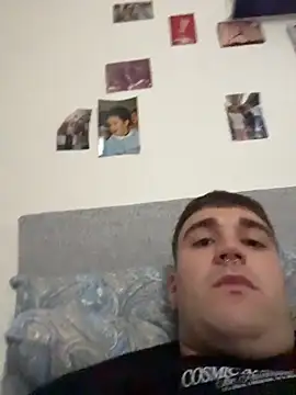 Snapshot of ErPumas126 chatting on 10-30-25, 12:39 ErPumas126 online show from 10-30-25, 12:39