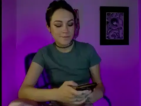 kim jeins11 online show from 12-15-24, 11:42