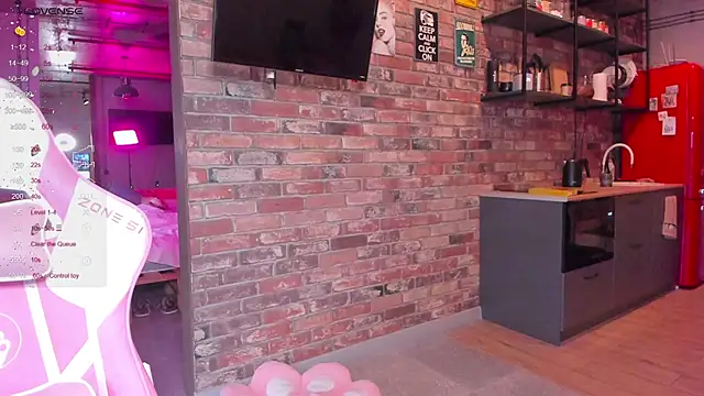 aesthetics  tease online show from 09-24-25, 06:06