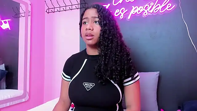 Sofi Fox  online show from 03-05-25, 04:02