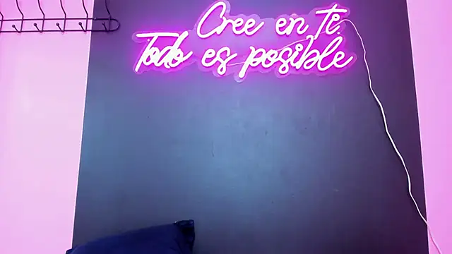 Sofi Fox  online show from 03-05-25, 07:06