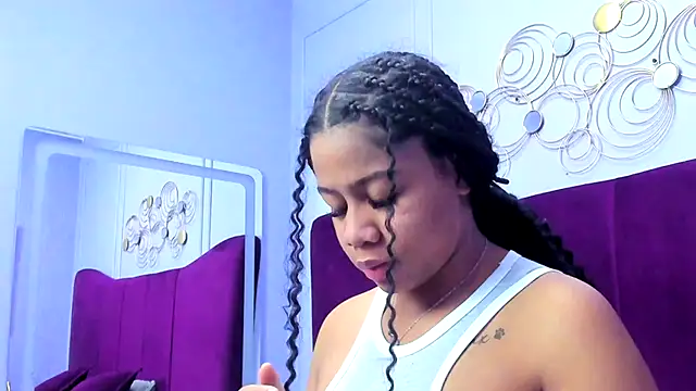 Sofi Fox  online show from 09-16-25, 01:01