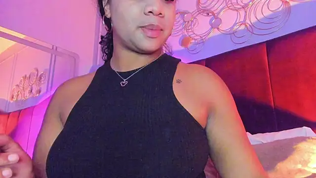 Snapshot of Sofi_Fox_ chatting on 07-22-26, 02:58 Sofi Fox online show from 07-22-26, 02:58
