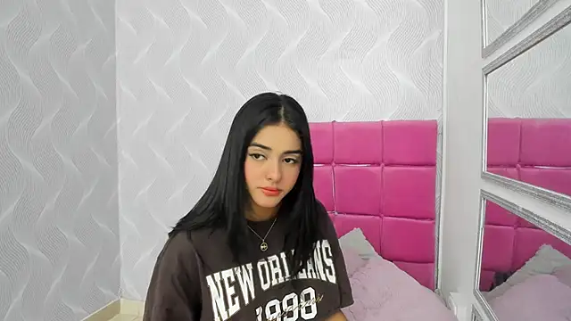 natalia aguirre1 online show from 02-02-25, 12:46