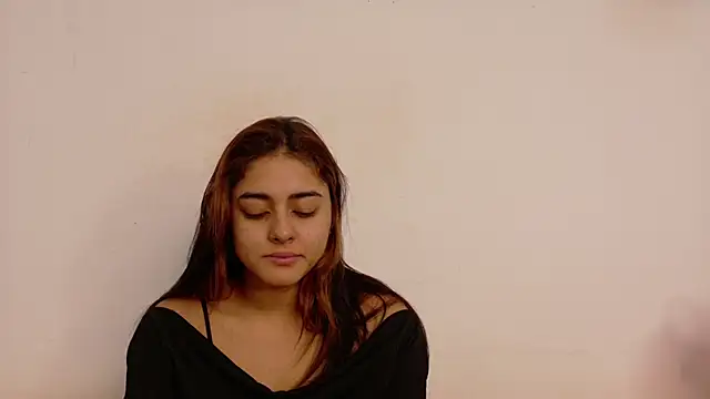 natalia aguirre1 online show from 02-05-26, 12:10