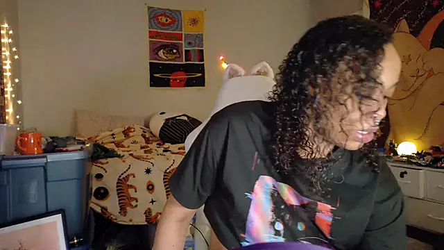 loveluna8 online show from 02-13-25, 12:43