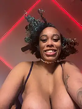 loveluna8 online show from 11-03-25, 11:48